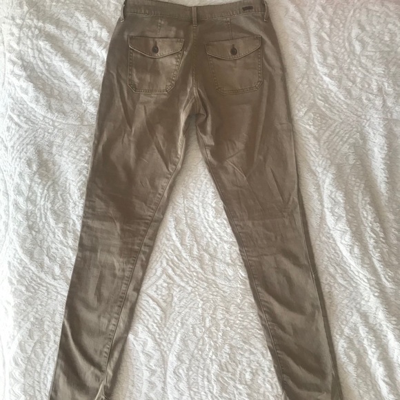 NWOT Levi’s Bold Curve Khaki - Picture 5 of 7